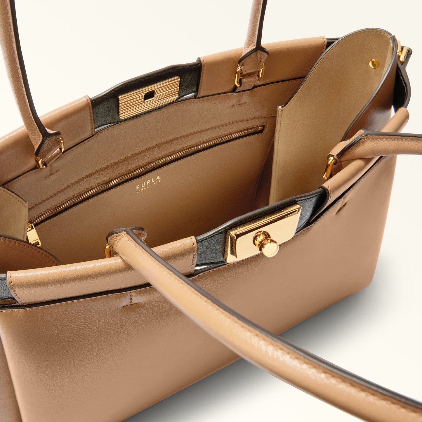 Furla Iris Xl Tote