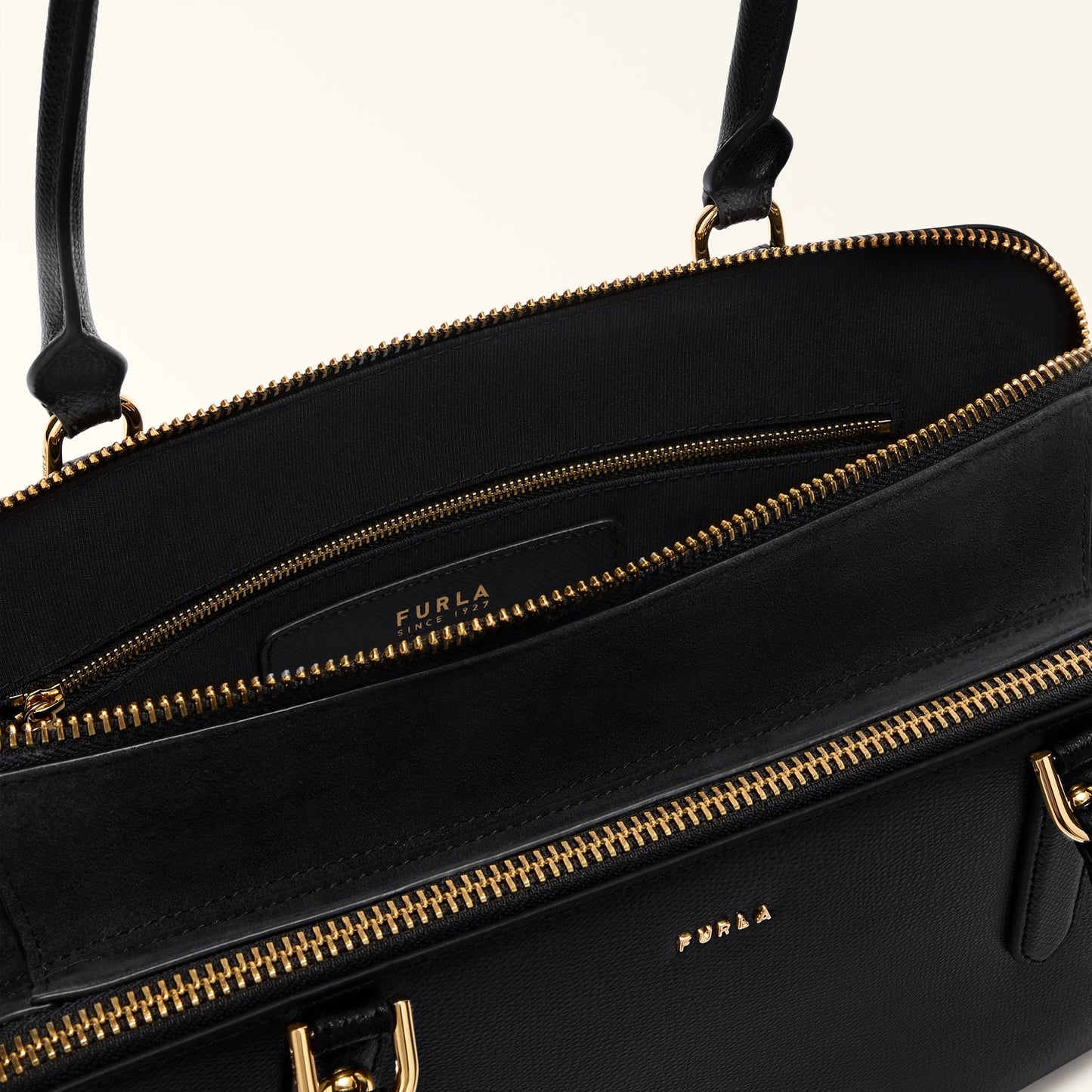Furla Giulia M Boston Bag