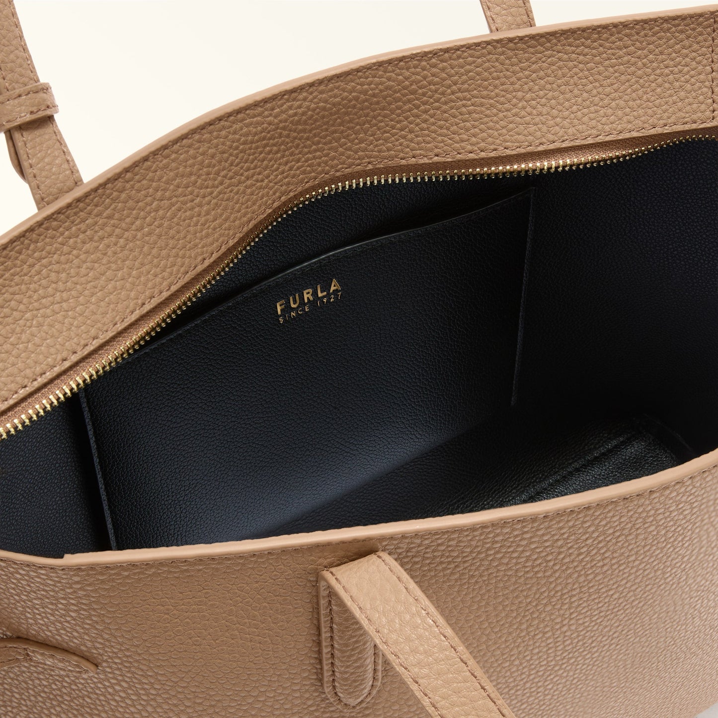 Furla Ava M Tote W/Zip
