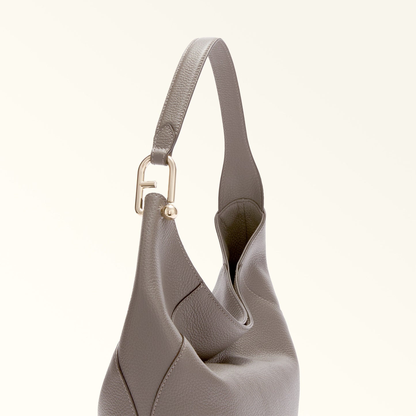 Furla Lara M Hobo