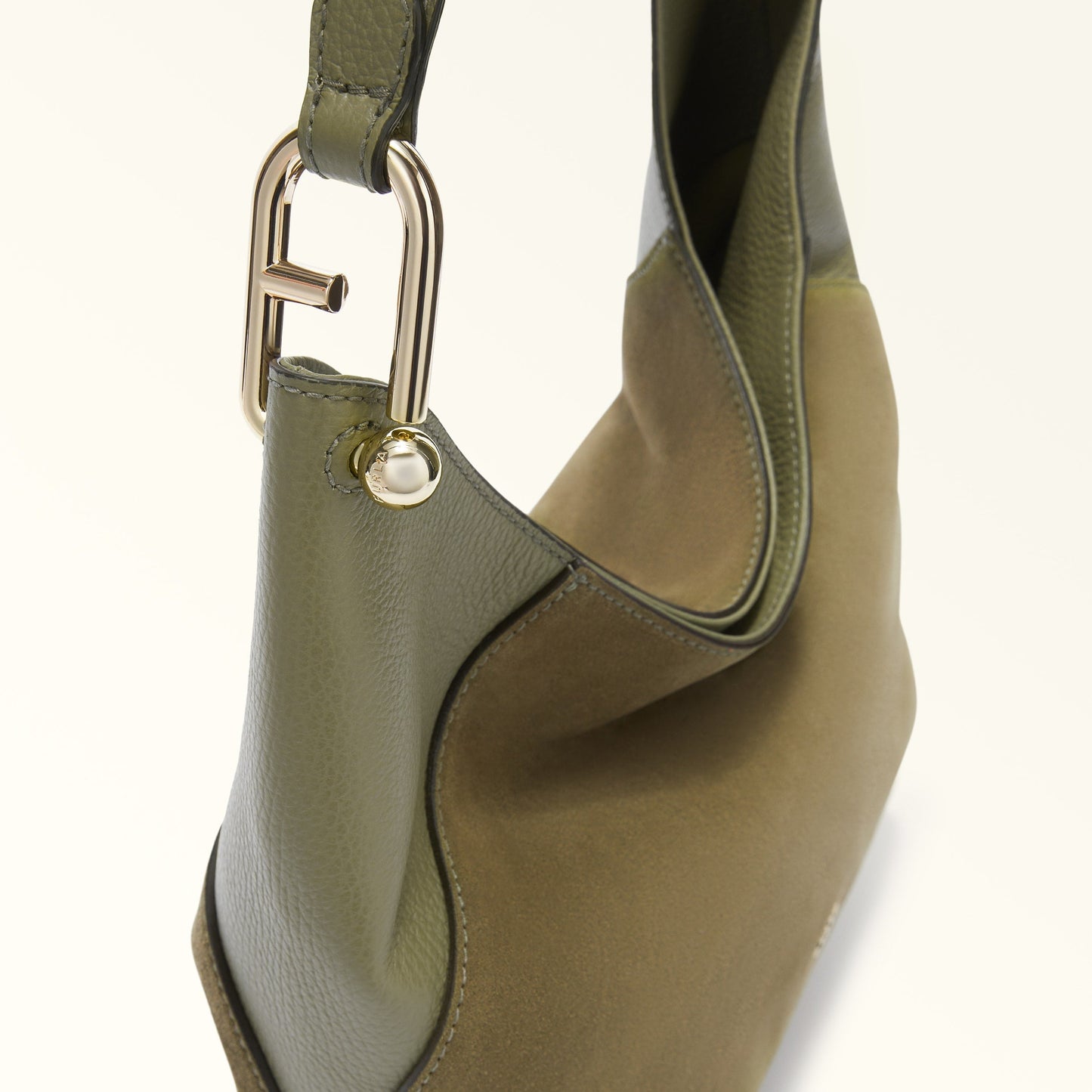 Furla Lara M Hobo