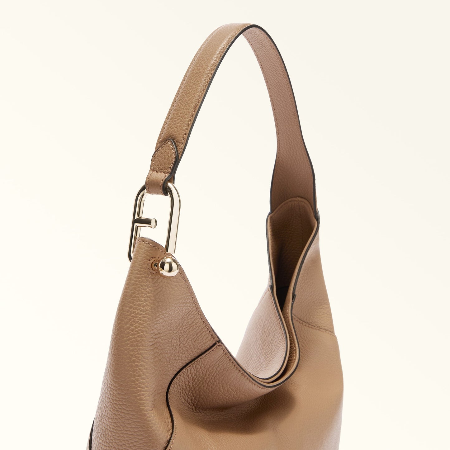 Furla Lara M Hobo