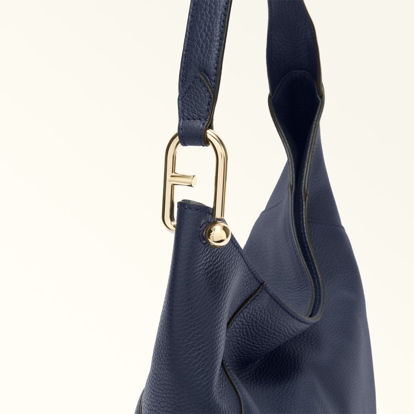 Furla Lara M Hobo